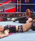 WWE_Monday_Night_Raw_2022_12_05_720p_HDTV_x264-NWCHD_mp4_007265750.jpg