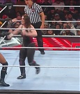 WWE_Monday_Night_Raw_2022_12_05_720p_HDTV_x264-NWCHD_mp4_007318436.jpg