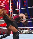 WWE_Monday_Night_Raw_2022_12_05_720p_HDTV_x264-NWCHD_mp4_007477395.jpg