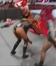 WWE_Monday_Night_Raw_2022_12_05_720p_HDTV_x264-NWCHD_mp4_007521439.jpg