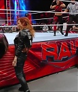 WWE_Monday_Night_Raw_2022_12_12_720p_HDTV_x264-NWCHD_mp4_000196563.jpg