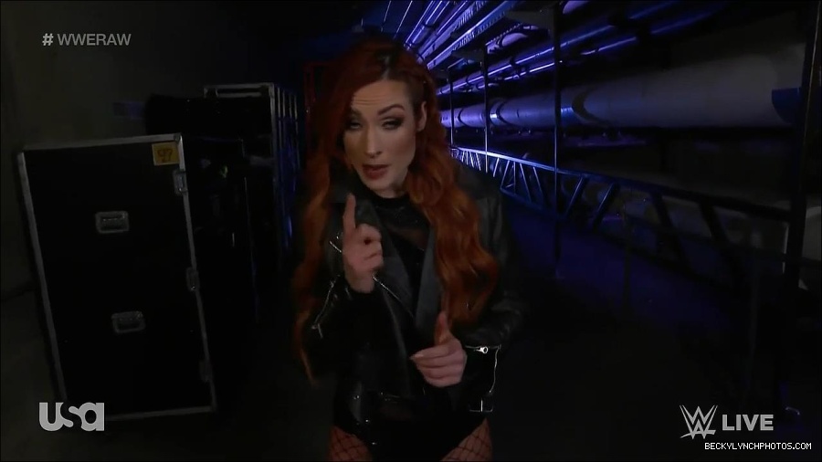 WWE_Monday_Night_Raw_2022_12_19_720p_HDTV_x264-NWCHD_mp4_005577409.jpg