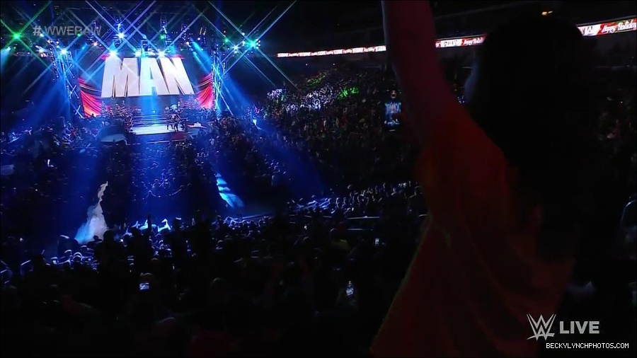WWE_Monday_Night_Raw_2022_12_19_720p_HDTV_x264-NWCHD_mp4_005715714.jpg