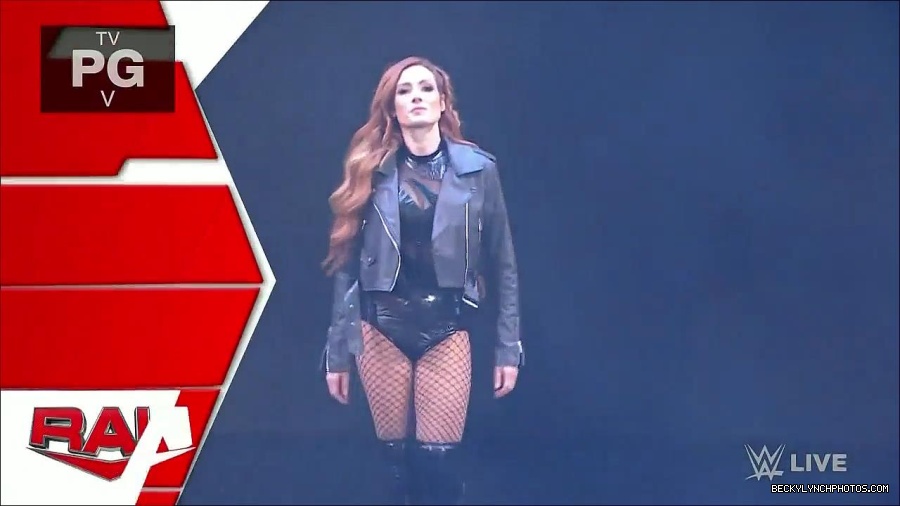 WWE_Monday_Night_Raw_2022_12_19_720p_HDTV_x264-NWCHD_mp4_005722521.jpg