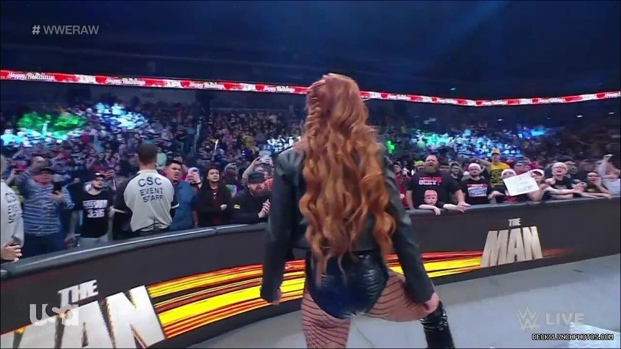 WWE_Monday_Night_Raw_2022_12_19_720p_HDTV_x264-NWCHD_mp4_005746144.jpg