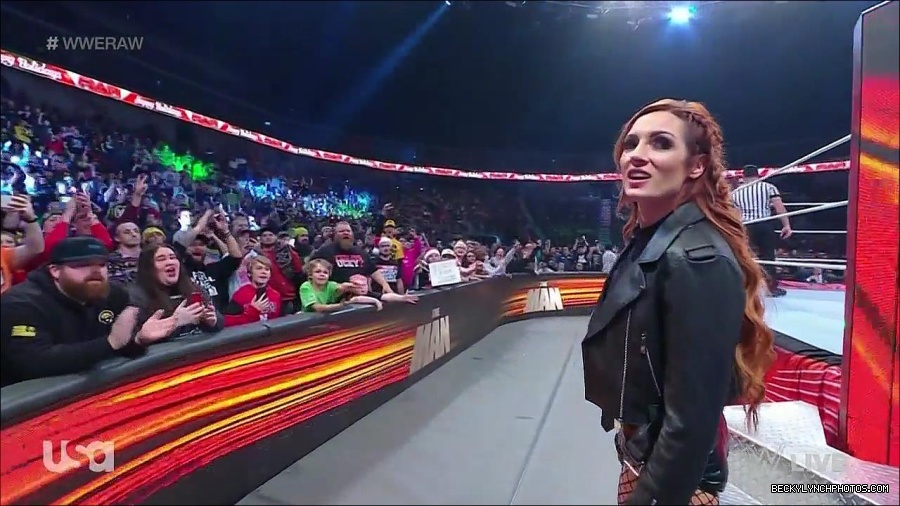 WWE_Monday_Night_Raw_2022_12_19_720p_HDTV_x264-NWCHD_mp4_005748146.jpg
