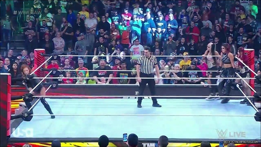WWE_Monday_Night_Raw_2022_12_19_720p_HDTV_x264-NWCHD_mp4_005756555.jpg