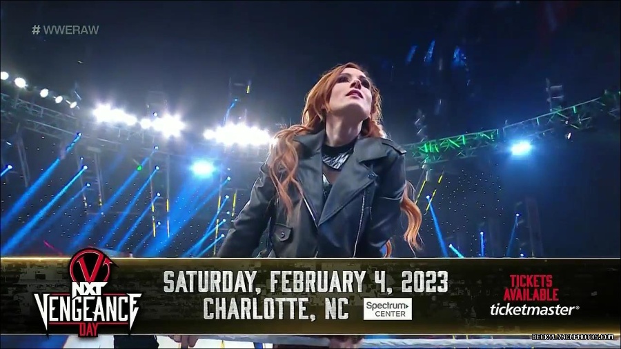 WWE_Monday_Night_Raw_2022_12_19_720p_HDTV_x264-NWCHD_mp4_005768967.jpg