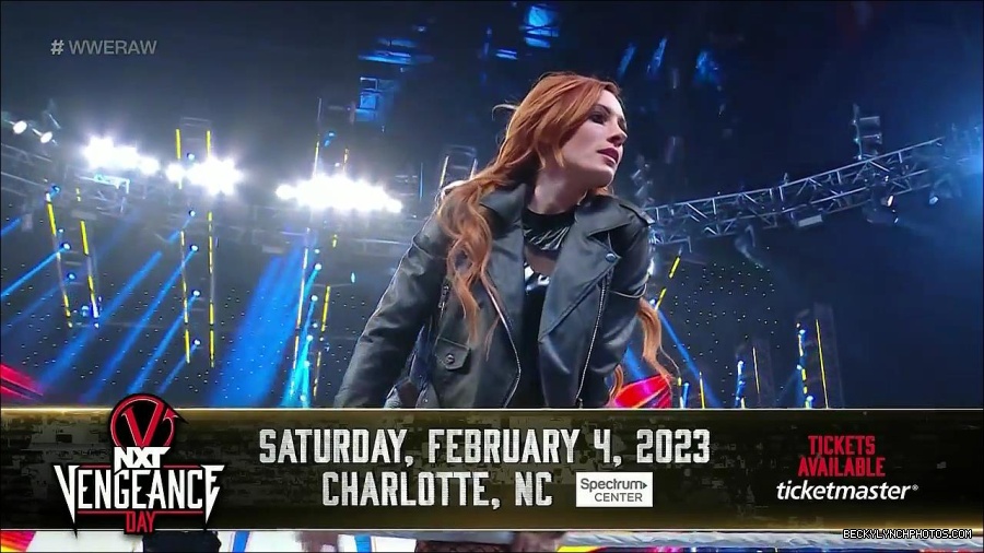 WWE_Monday_Night_Raw_2022_12_19_720p_HDTV_x264-NWCHD_mp4_005769768.jpg