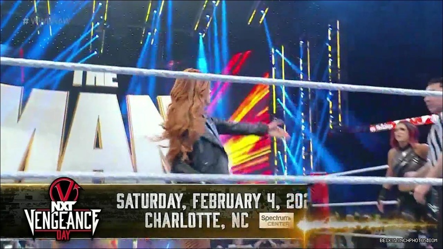 WWE_Monday_Night_Raw_2022_12_19_720p_HDTV_x264-NWCHD_mp4_005772971.jpg