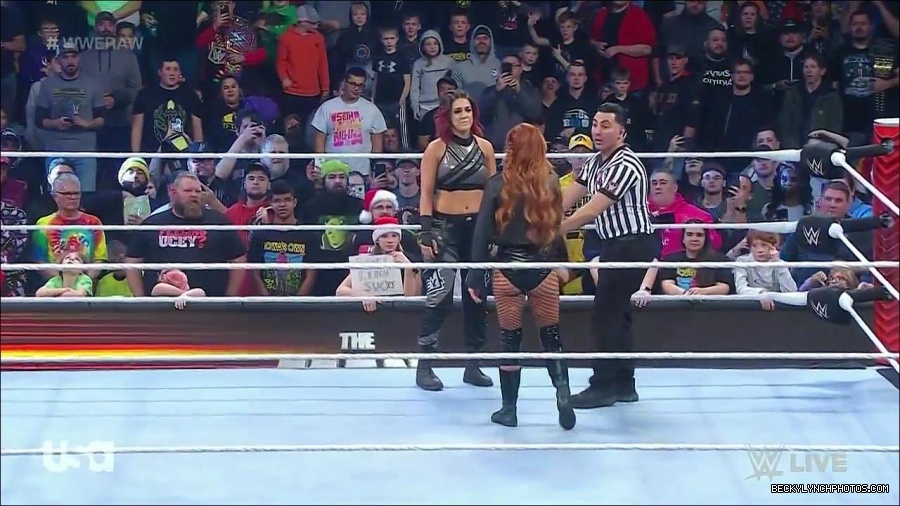 WWE_Monday_Night_Raw_2022_12_19_720p_HDTV_x264-NWCHD_mp4_005774573.jpg