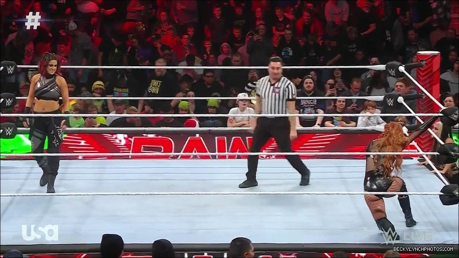 WWE_Monday_Night_Raw_2022_12_19_720p_HDTV_x264-NWCHD_mp4_005799798.jpg