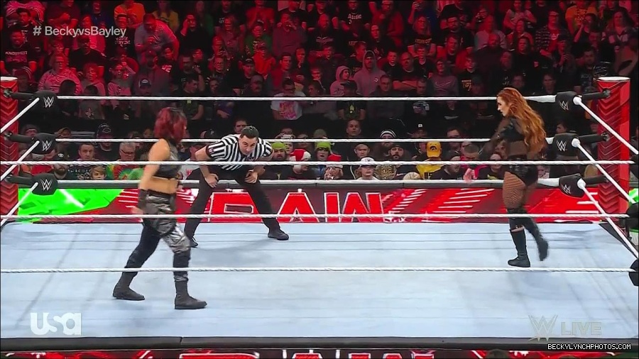 WWE_Monday_Night_Raw_2022_12_19_720p_HDTV_x264-NWCHD_mp4_005807005.jpg