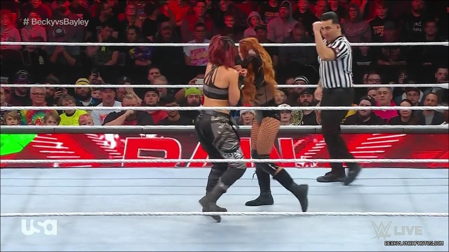 WWE_Monday_Night_Raw_2022_12_19_720p_HDTV_x264-NWCHD_mp4_005831430.jpg