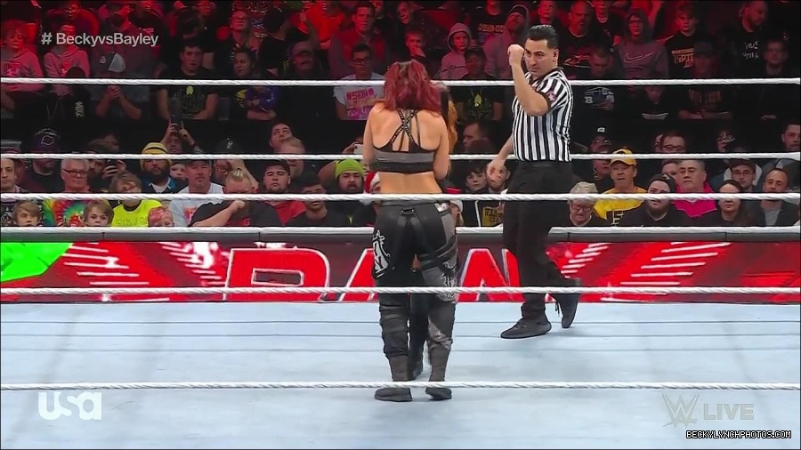WWE_Monday_Night_Raw_2022_12_19_720p_HDTV_x264-NWCHD_mp4_005832230.jpg