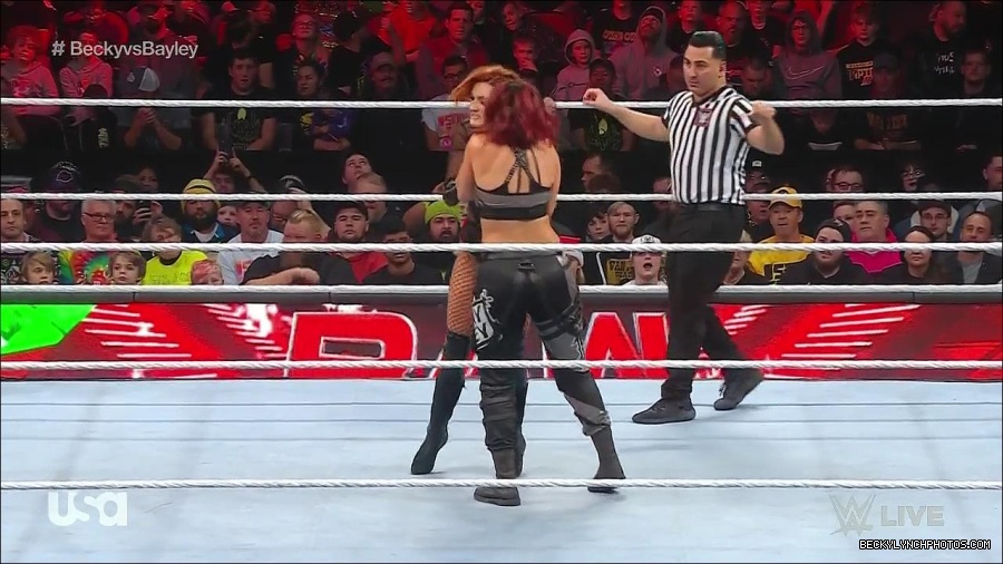 WWE_Monday_Night_Raw_2022_12_19_720p_HDTV_x264-NWCHD_mp4_005832631.jpg