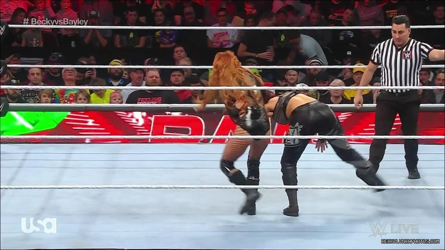 WWE_Monday_Night_Raw_2022_12_19_720p_HDTV_x264-NWCHD_mp4_005843842.jpg