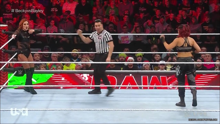 WWE_Monday_Night_Raw_2022_12_19_720p_HDTV_x264-NWCHD_mp4_005870669.jpg