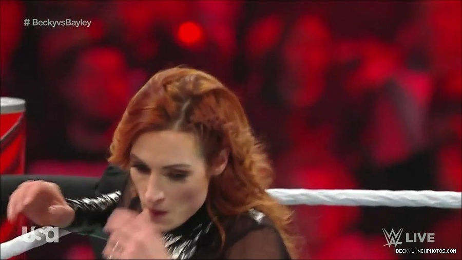 WWE_Monday_Night_Raw_2022_12_19_720p_HDTV_x264-NWCHD_mp4_005871870.jpg
