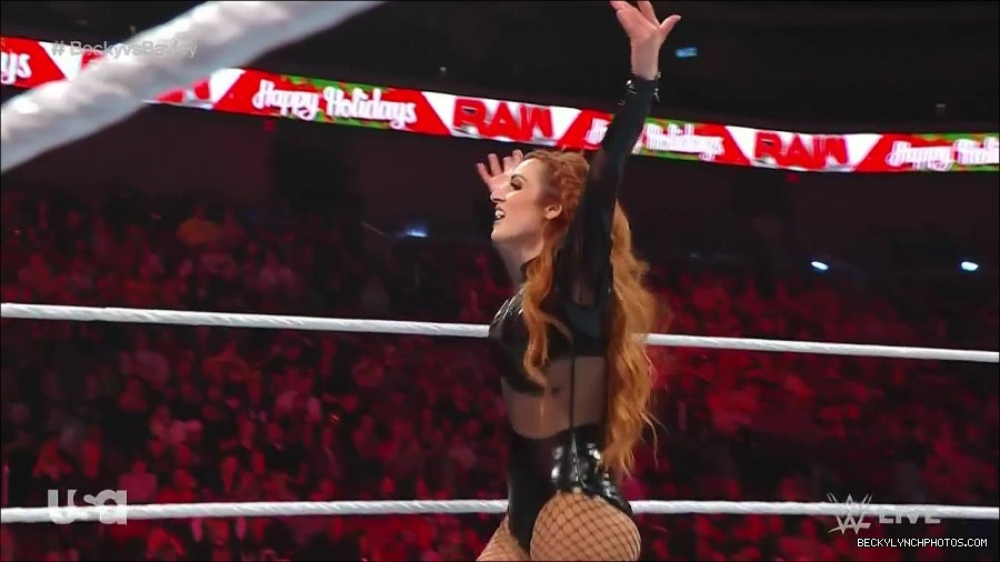 WWE_Monday_Night_Raw_2022_12_19_720p_HDTV_x264-NWCHD_mp4_005903902.jpg