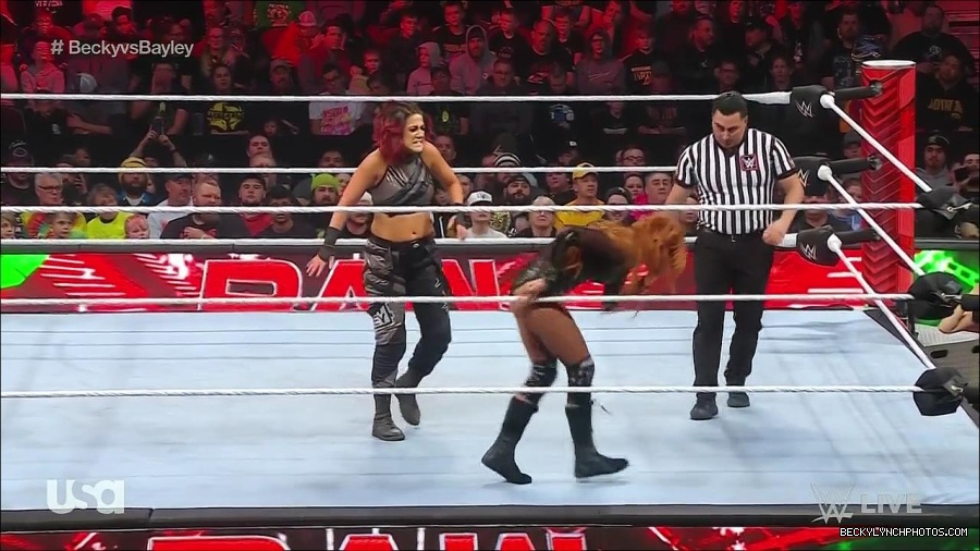 WWE_Monday_Night_Raw_2022_12_19_720p_HDTV_x264-NWCHD_mp4_005939938.jpg