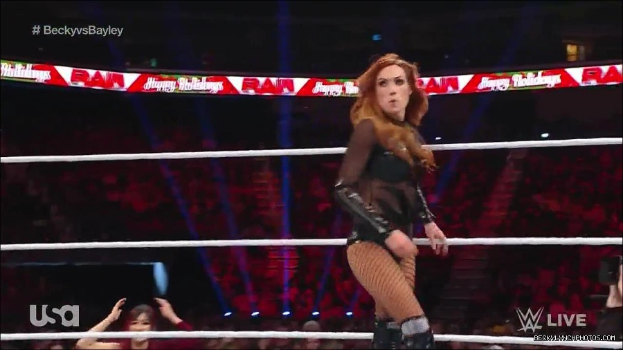 WWE_Monday_Night_Raw_2022_12_19_720p_HDTV_x264-NWCHD_mp4_005957956.jpg