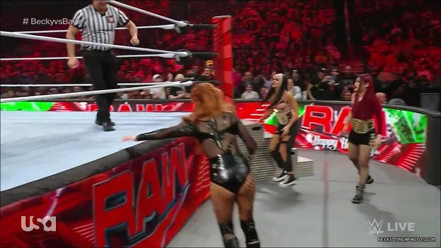 WWE_Monday_Night_Raw_2022_12_19_720p_HDTV_x264-NWCHD_mp4_005983181.jpg