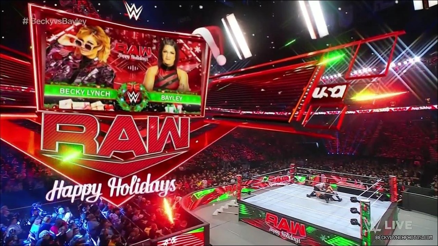 WWE_Monday_Night_Raw_2022_12_19_720p_HDTV_x264-NWCHD_mp4_006010309.jpg