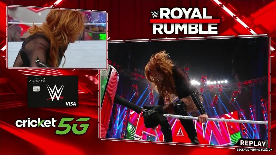 WWE_Monday_Night_Raw_2022_12_19_720p_HDTV_x264-NWCHD_mp4_006152284.jpg