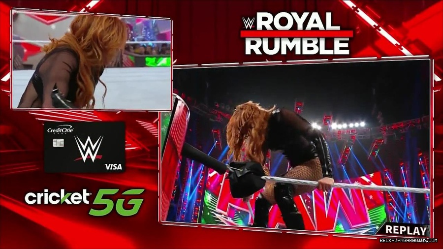 WWE_Monday_Night_Raw_2022_12_19_720p_HDTV_x264-NWCHD_mp4_006152684.jpg