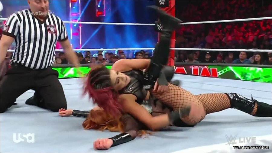 WWE_Monday_Night_Raw_2022_12_19_720p_HDTV_x264-NWCHD_mp4_006192724.jpg