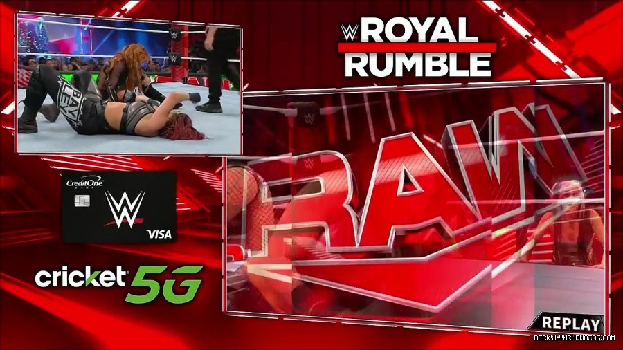 WWE_Monday_Night_Raw_2022_12_19_720p_HDTV_x264-NWCHD_mp4_006254786.jpg