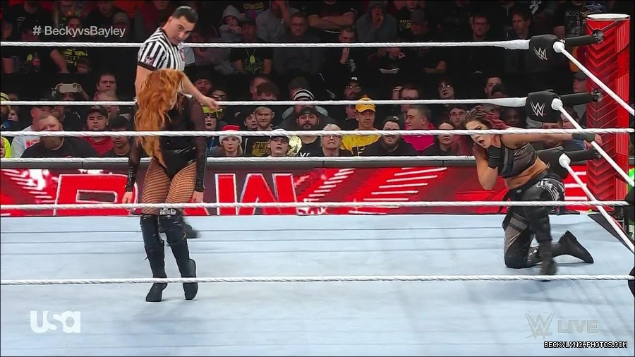 WWE_Monday_Night_Raw_2022_12_19_720p_HDTV_x264-NWCHD_mp4_006393725.jpg