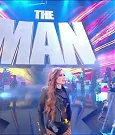 WWE_Monday_Night_Raw_2022_12_19_720p_HDTV_x264-NWCHD_mp4_005736935.jpg
