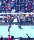 WWE_Monday_Night_Raw_2022_12_19_720p_HDTV_x264-NWCHD_mp4_005758957.jpg