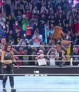 WWE_Monday_Night_Raw_2022_12_19_720p_HDTV_x264-NWCHD_mp4_005779378.jpg