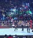 WWE_Monday_Night_Raw_2022_12_19_720p_HDTV_x264-NWCHD_mp4_005785384.jpg