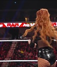 WWE_Monday_Night_Raw_2022_12_19_720p_HDTV_x264-NWCHD_mp4_005794593.jpg
