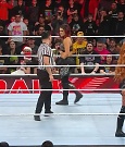 WWE_Monday_Night_Raw_2022_12_19_720p_HDTV_x264-NWCHD_mp4_005795394.jpg