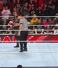 WWE_Monday_Night_Raw_2022_12_19_720p_HDTV_x264-NWCHD_mp4_005796194.jpg