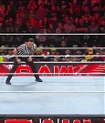 WWE_Monday_Night_Raw_2022_12_19_720p_HDTV_x264-NWCHD_mp4_005806605.jpg