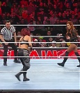 WWE_Monday_Night_Raw_2022_12_19_720p_HDTV_x264-NWCHD_mp4_005807806.jpg