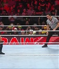 WWE_Monday_Night_Raw_2022_12_19_720p_HDTV_x264-NWCHD_mp4_005815414.jpg