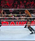 WWE_Monday_Night_Raw_2022_12_19_720p_HDTV_x264-NWCHD_mp4_005819818.jpg