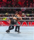 WWE_Monday_Night_Raw_2022_12_19_720p_HDTV_x264-NWCHD_mp4_005826625.jpg