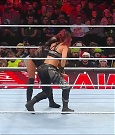 WWE_Monday_Night_Raw_2022_12_19_720p_HDTV_x264-NWCHD_mp4_005827426.jpg
