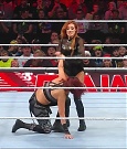 WWE_Monday_Night_Raw_2022_12_19_720p_HDTV_x264-NWCHD_mp4_005839438.jpg
