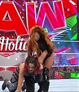 WWE_Monday_Night_Raw_2022_12_19_720p_HDTV_x264-NWCHD_mp4_005841840.jpg
