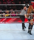 WWE_Monday_Night_Raw_2022_12_19_720p_HDTV_x264-NWCHD_mp4_005847446.jpg
