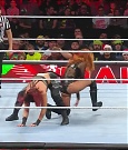 WWE_Monday_Night_Raw_2022_12_19_720p_HDTV_x264-NWCHD_mp4_005884683.jpg